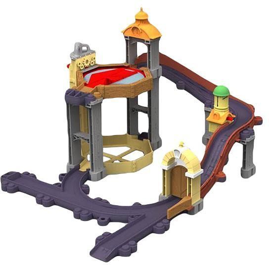 Die-Cast Chuggington LC54223 Чаггингтон Игровой набор "Старый город" с паровозиком Коко 3 в 1