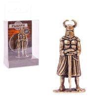 Амберкинг CRU-03 Фигурка литая. Солдатик металлический. Крестоносец с двуручным мечом в рогатом шлеме 54мм (1:32) латунь