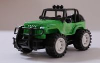 TOYBOLA TB-021 Джип инерционный, 10,4х18,9х10,3см