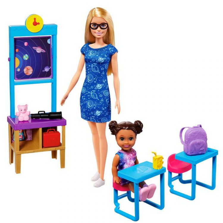 Mattel GTW34 Игровой набор Mattel Barbie Учитель космонавтики с куклой Барби и ребенком в классе с аксессуарами Mattel GTW34 Игровой набор Mattel Barbie Учитель космонавтики с куклой Барби и ребенком в классе с аксессуарами