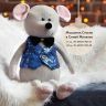 Maxitoys MT-MRT021920-21 Luxury Мягкая игрушка Мышонок Стасик в синей жилетке, 21 см