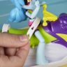 Hasbro E1085 MLP EG Minis Мини-кукла Пляжный отдых Радуга