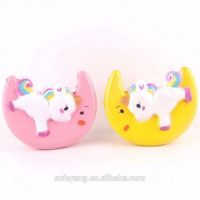 Yiwu Sanqi Crafts Co.Limited SQ-52 Игрушка мягкая антистресс  (ПУ) Единорог на луне, 10см.