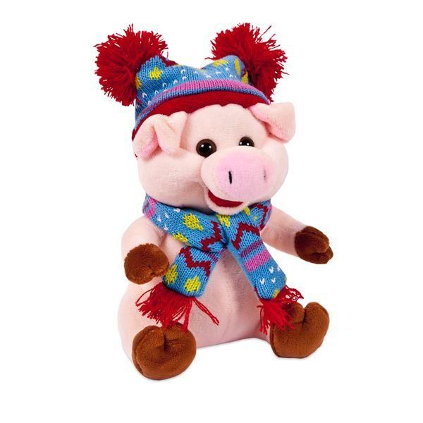 AB toys 19749 Свинка в голубой шапочке и шарфе с помпонами, 17 см