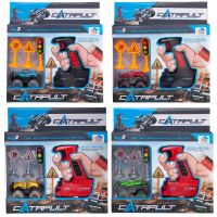 Junfa WT-07524 Машинка Junfa с пусковым устройством и игровыми предметами, 6х8,5х5см