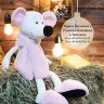 Maxitoys MT-MRT021926-23 Luxury Мягкая игрушка Крыса Василиса в розовом шарфике и тапочках, 23 см