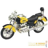 Motormax 76205 Коллекционная модель мотоцикла Honda Valkyrie, желтая