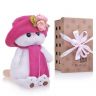 BUDI BASA LK24-011 Мягкая игрушка Кошечка Ли-Ли в панаме и шарфе, 24 см