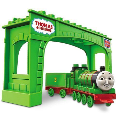 Mega Bloks 10613 Набор "Паровозик Генри" с вагончиком и мостом из серии "Томас и его друзья"