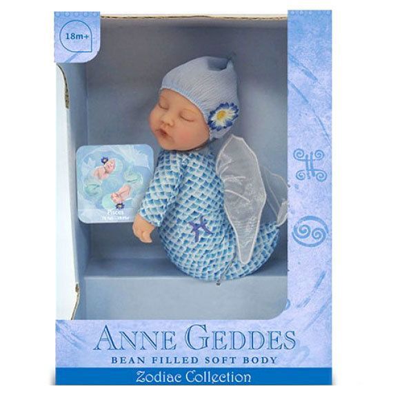 Unima 579524 Anne Geddes Кукла из серии "Знаки Зодиака" - Рыбы (19.02-20.03), 23 см
