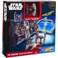Mattel CMT37 Hot Wheels Star Wars Игровой трек «Бой Ти-файтера»