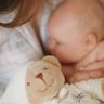 Drema BabyDou 101D Мишка бежевый для засыпания малыша, с белым и розовым шумом