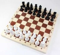 Десятое королевство 03878ДК Игра настольная. Шахматы, пластмассовые в деревянной упаковке (поле 29см х 29см)