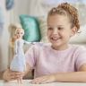 Hasbro E8569 Холодное сердце 2 Кукла интерактивная Принцесса Дисней, Эльза