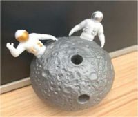 JUNFA 80-9557/1 Игрушка-антистресс. Тянучка "Астронавты на луне, 5,5 см.