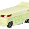 Mattel BHR15 Hot wheels Машинка из серии "COLOR SHIFTERS" (меняет цвет)