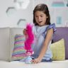 Hasbro C1305 Тролль Розочка с супер длинными светящимися волосами