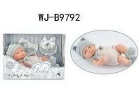 JUNFA 203-1 Пупс "Baby So Lovely", 25см (10''), в голубом костюмчике с шапочкой и аксессуарами.